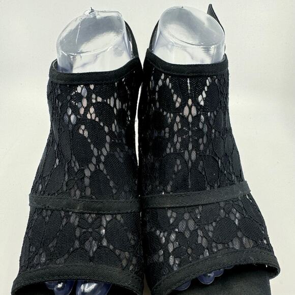 Fergalicious by Fergie Lace Peep Toe Wedge Heel Sandals Slingback Black Womens 5 - Picture 8 of 10